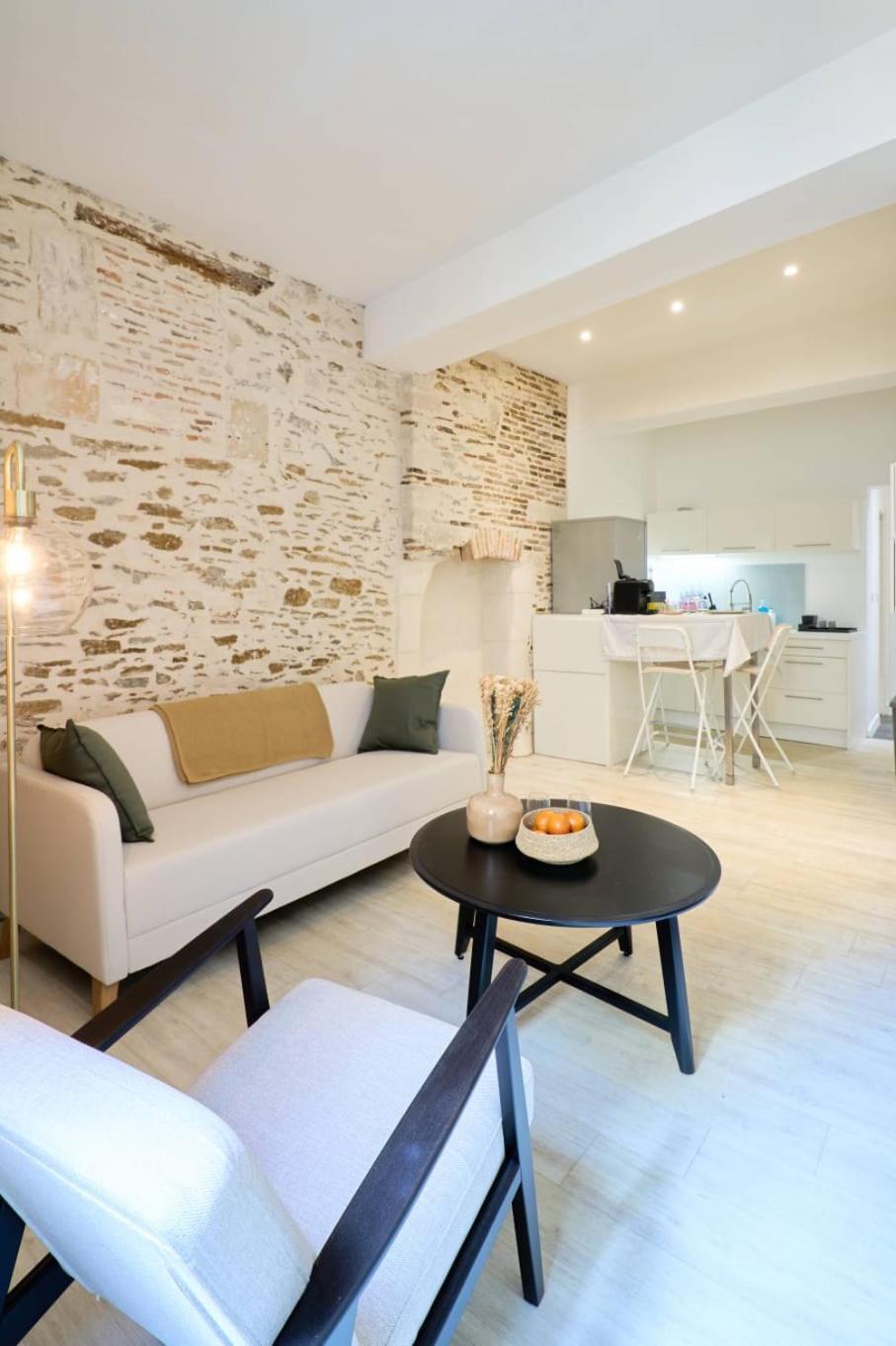 Apartamento La Loge Des Carmelites Coeur De Nantes Wifi Exterior foto